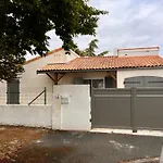 Holiday home Plain Pied Aux Portes De La Rochelle 2chbres *
